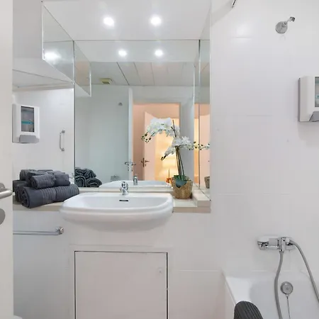 Haven 103 Apartment